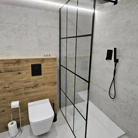 Bulgarska 59 - Sypialnia I Salon - 40m2 - Self Check In 24h *